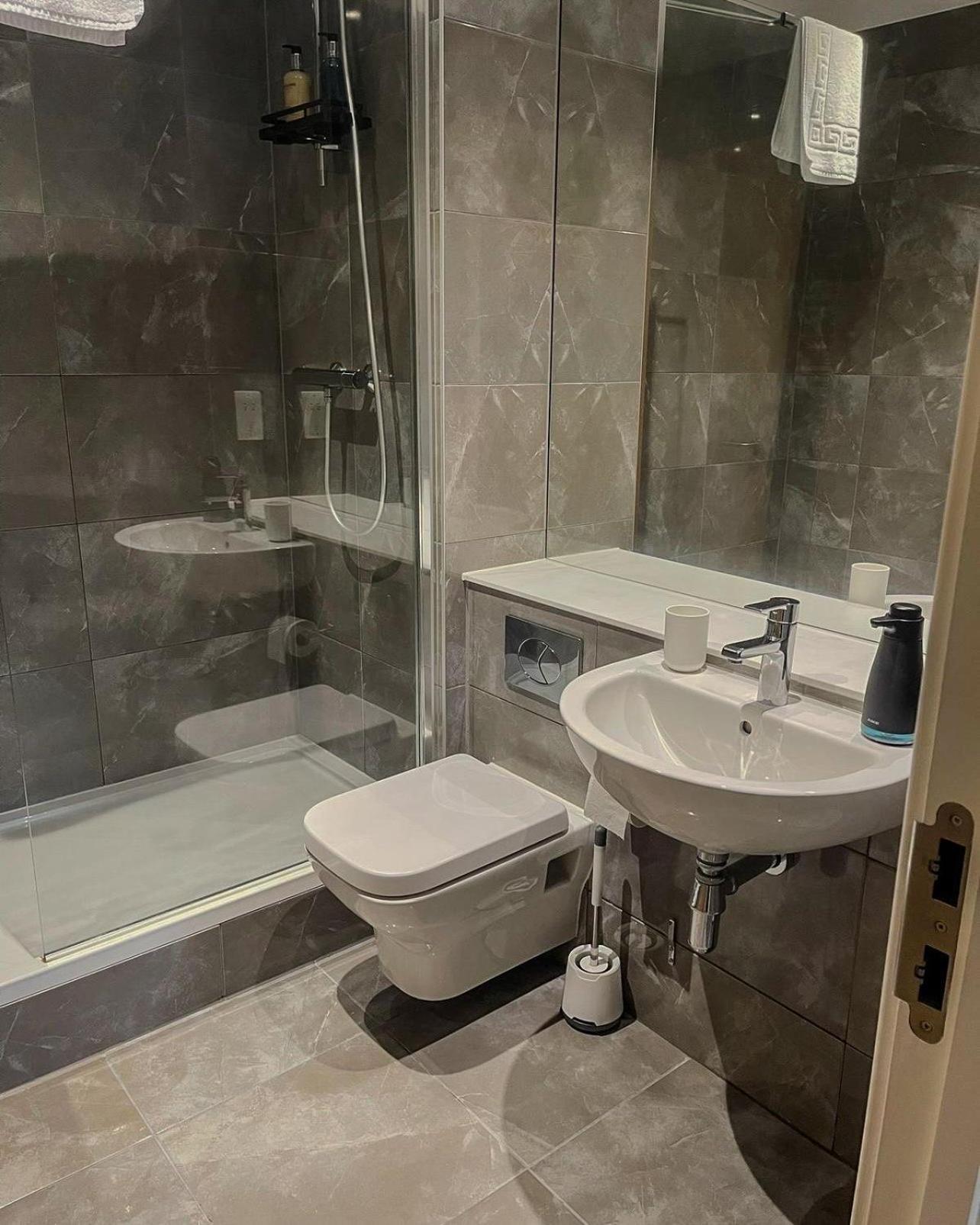 Elmardi Residence - City Centre 2 Bedroom Apartment 伯明翰 外观 照片